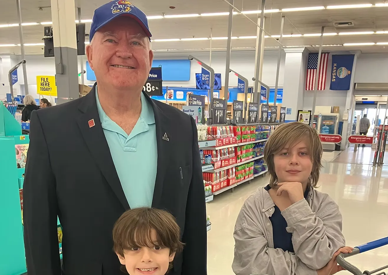 Promoting students-tommys fund2